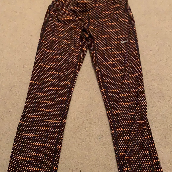 Women’s running capris size small great condition.